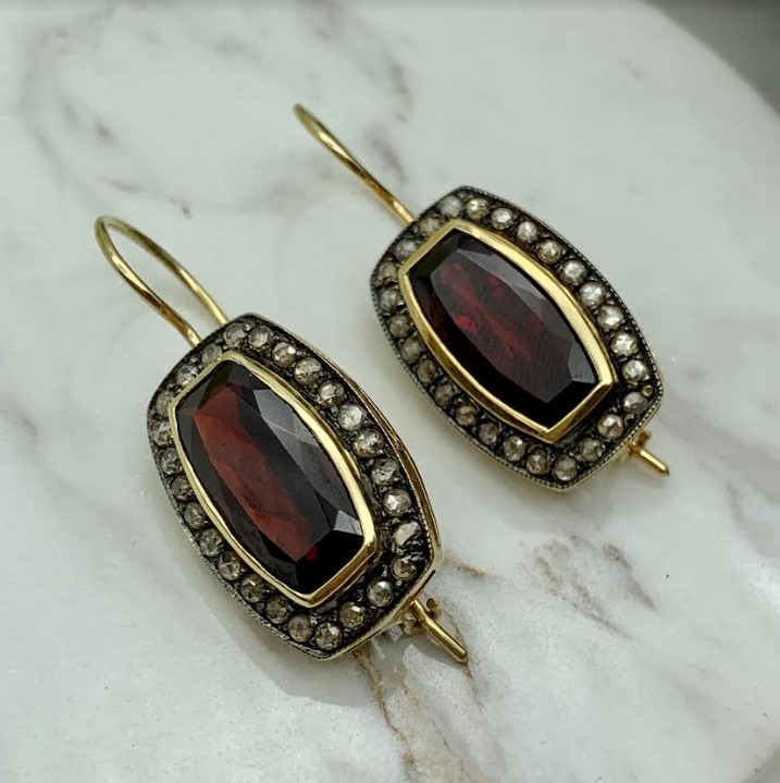 GOG Collection  Earrings EST-ESTQUE4.6