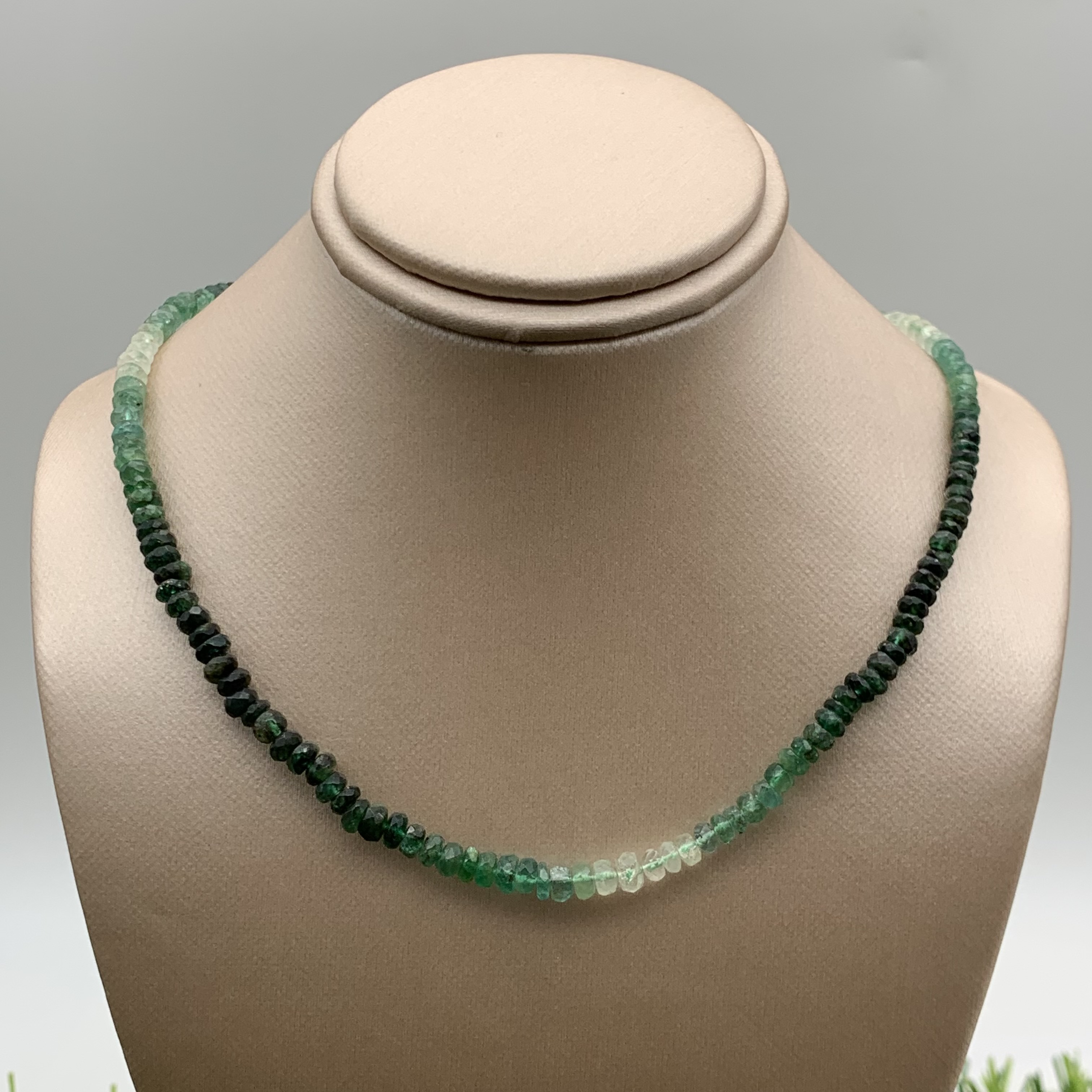 GOG Collection  Necklace GOG-EMERALDSTRAND