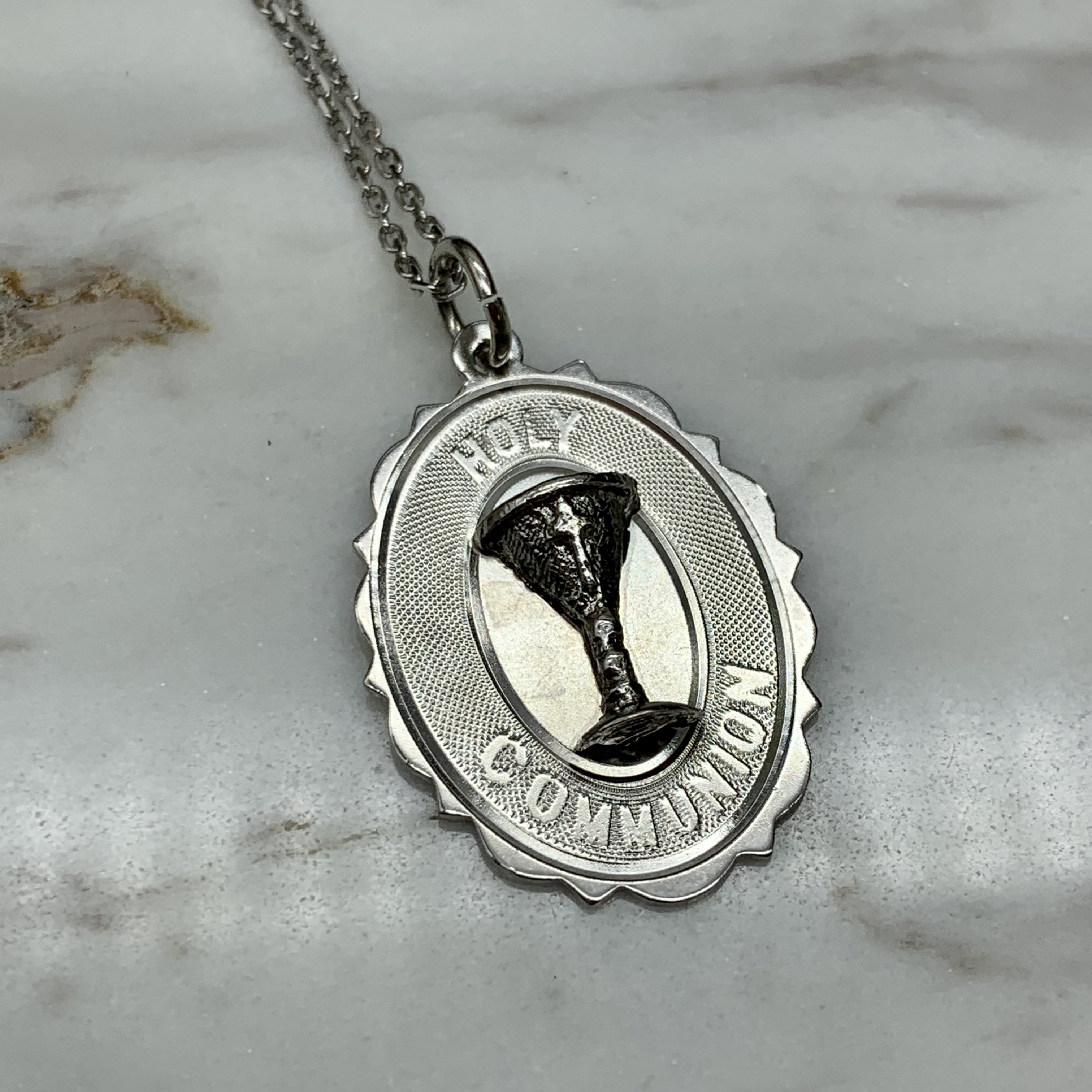 GOG Collection  Necklace EST-HOLYCOMMUNION