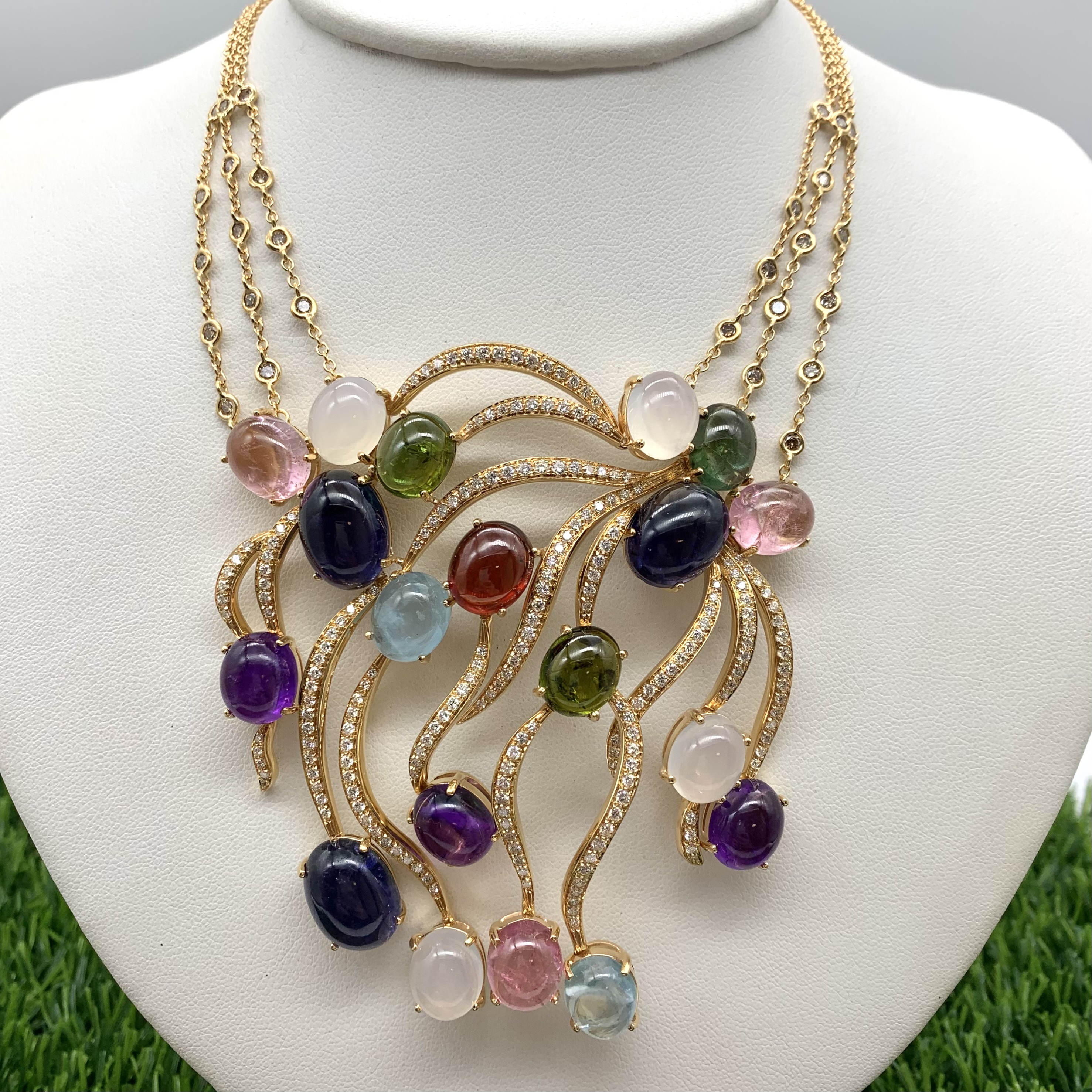GOG Collection  Necklace EST-MULTICOLORCABS