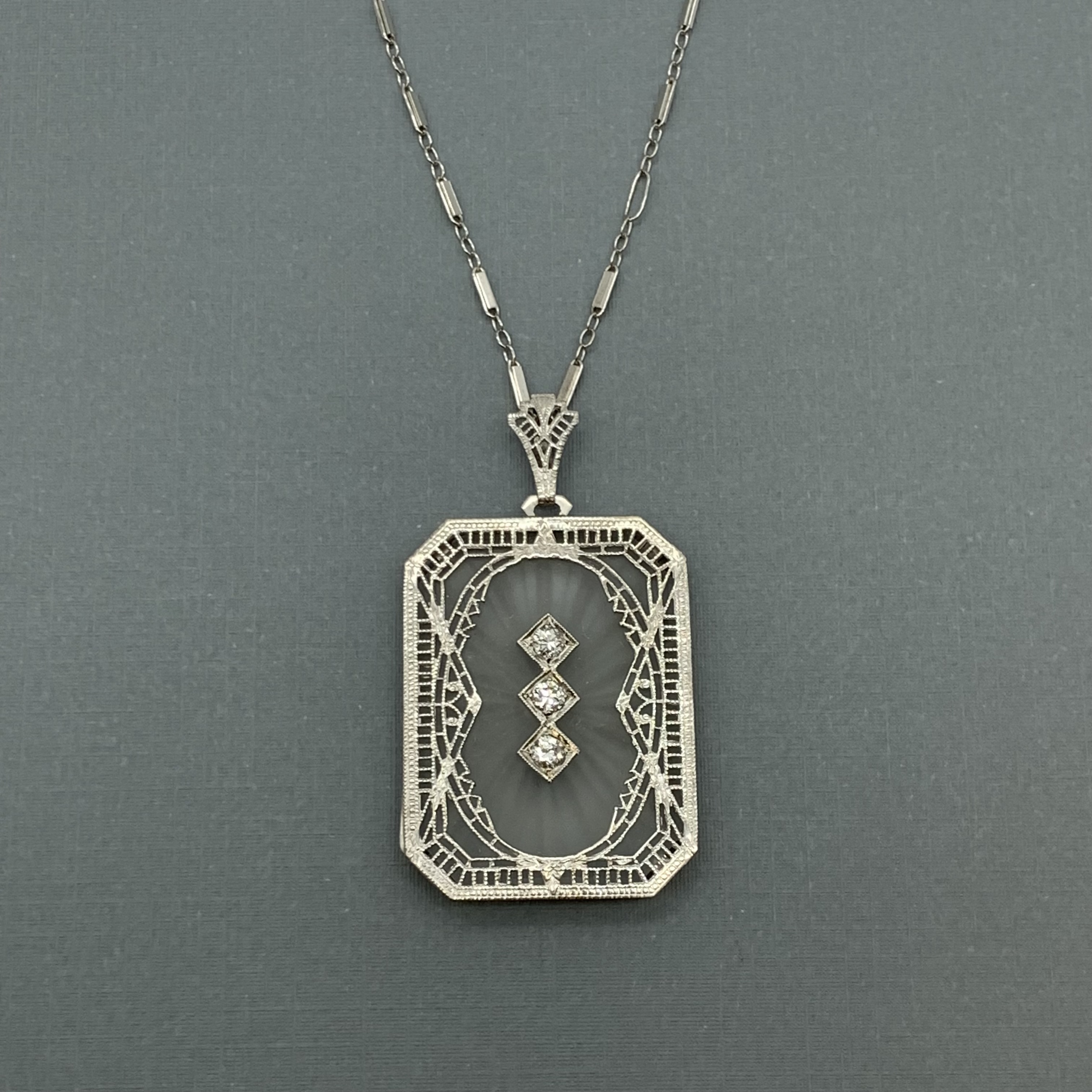 GOG Collection  Necklace EST-14KFLUTED