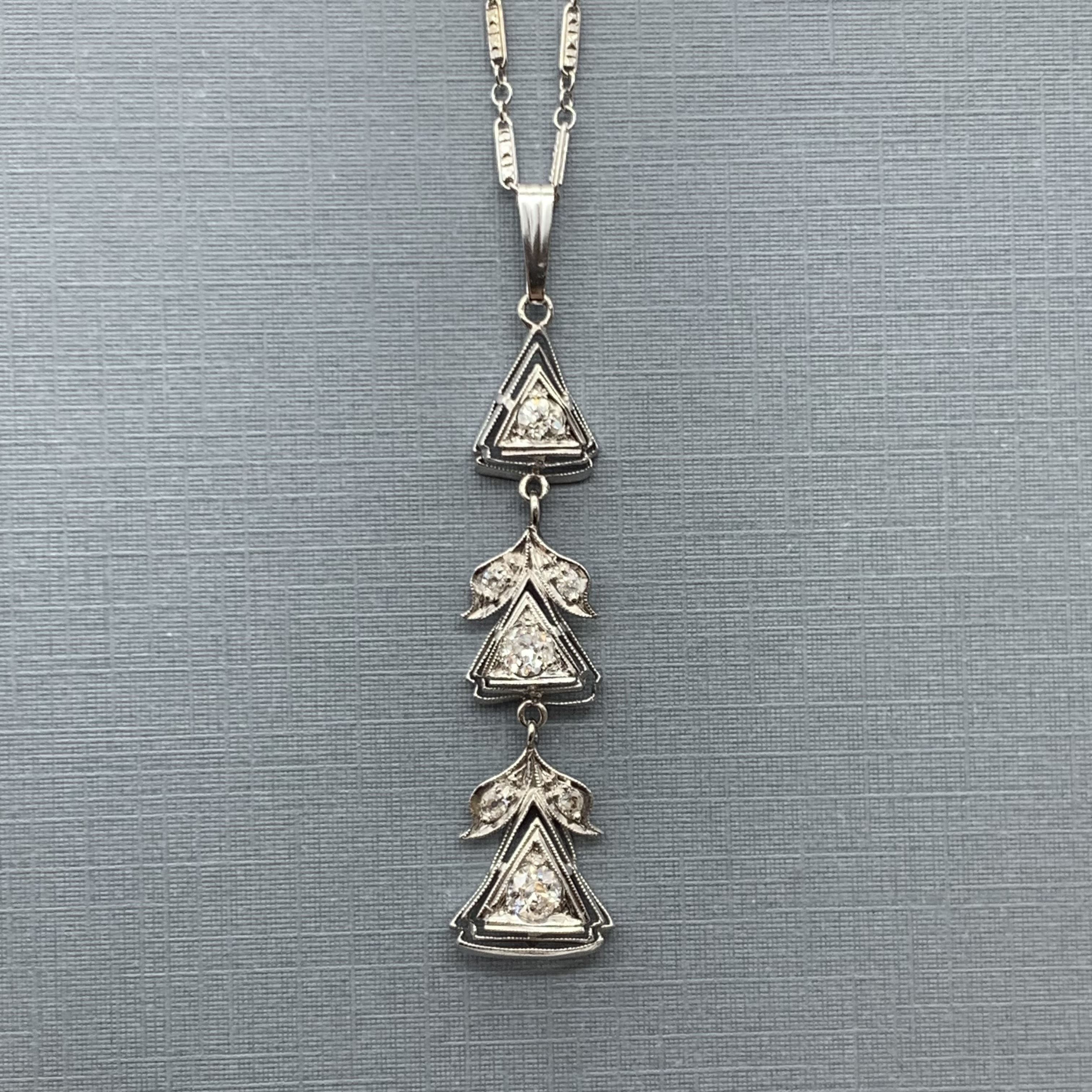 GOG Collection  Necklace EST-14K3.9DWT