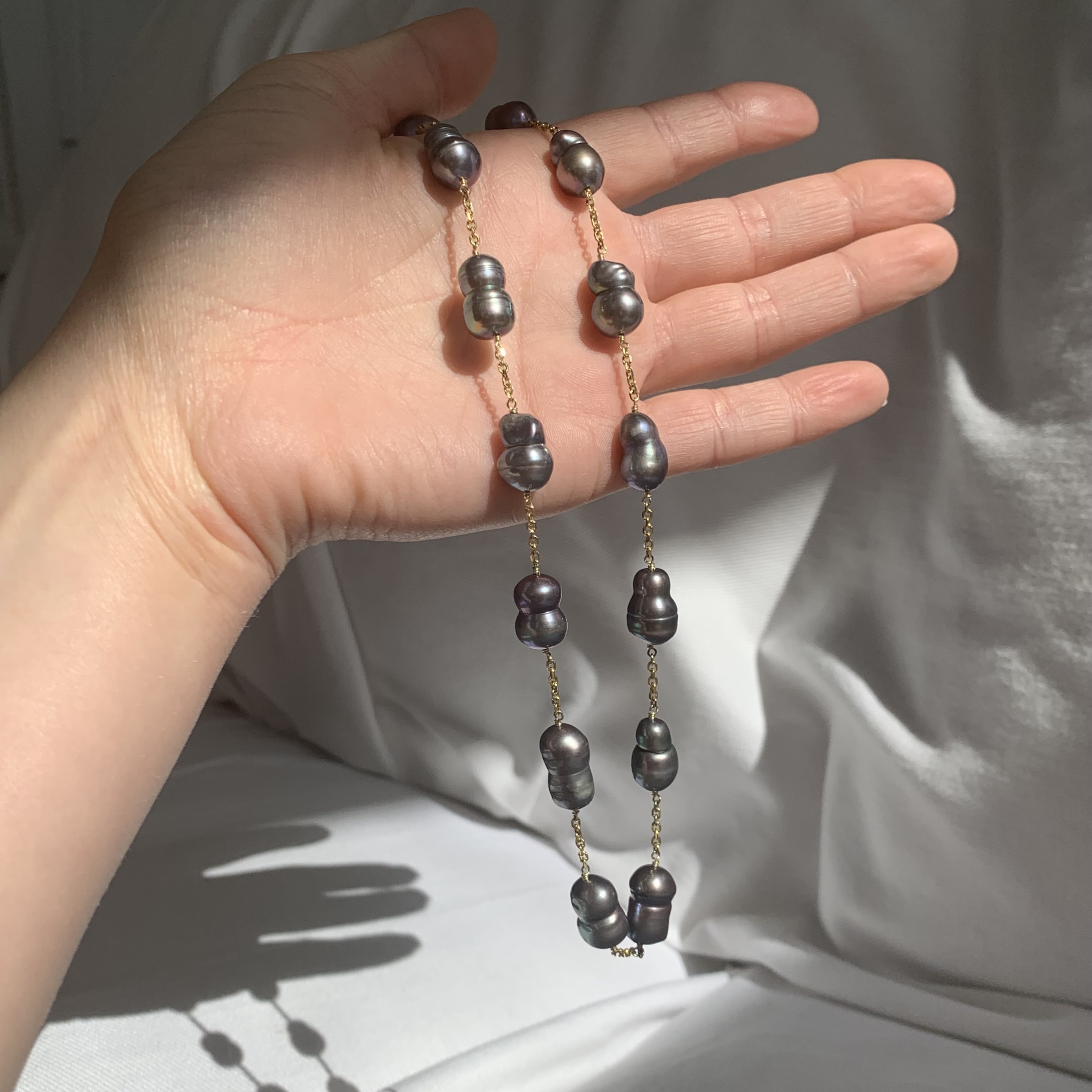 GOG Collection  Necklace EST-BLKPRLTINCUP
