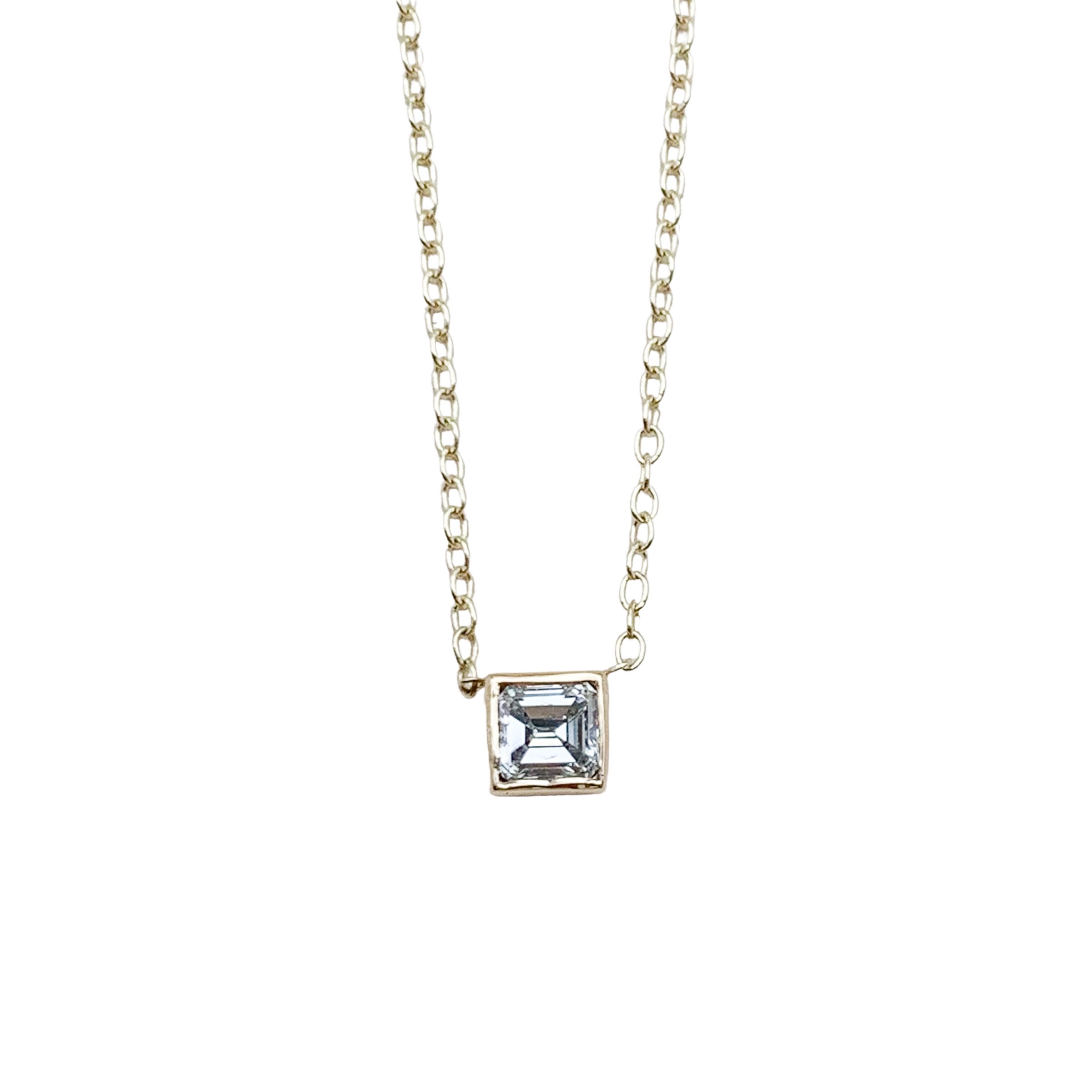 GOG Collection  Necklace GOG-14KYG0.29PT
