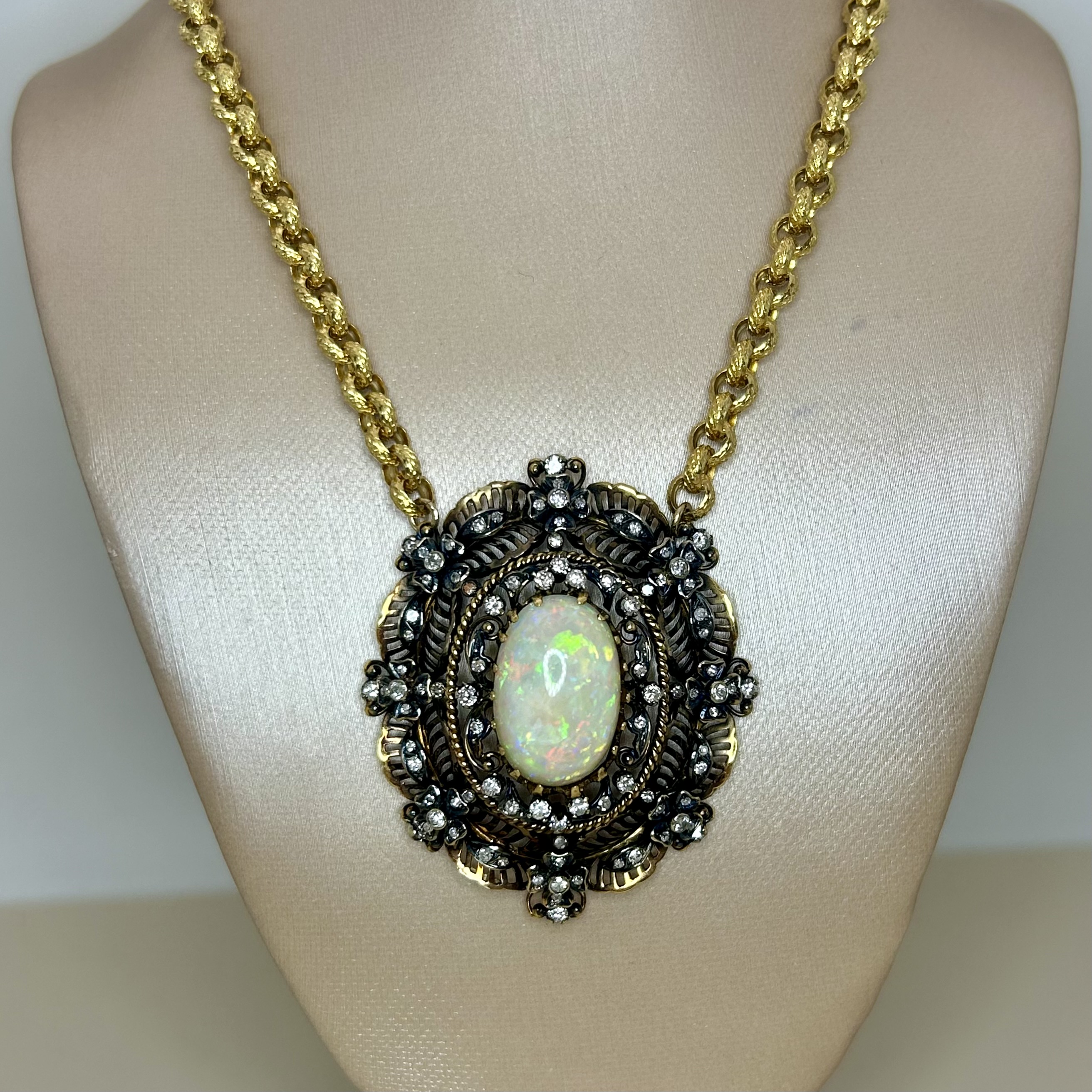 GOG Collection  Necklace EST-6238?
