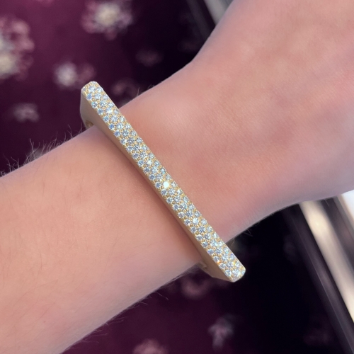 GOG Collection  Bracelet EST-18KDONHUB