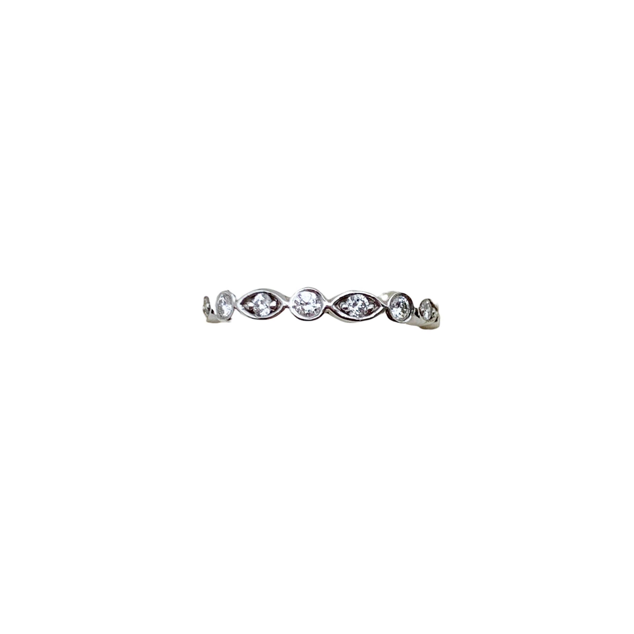 GOG Collection  Wedding Band JR-EW128