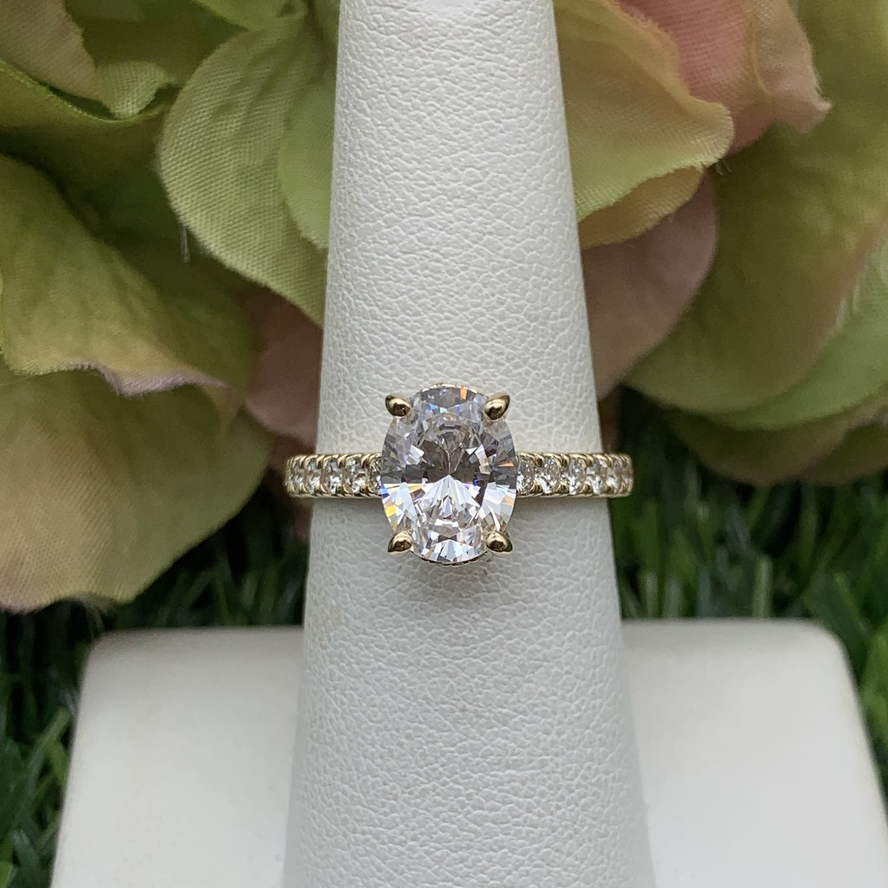 GOG Collection  Engagement Ring UNI-02-455174
