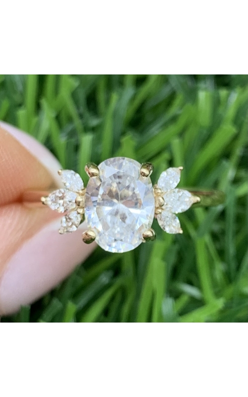 GOG Collection  Engagement Ring UNI-02-456364